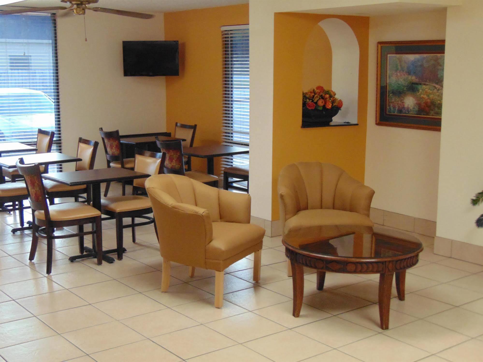 Days Inn & Suites By Wyndham Brewton Exterior foto